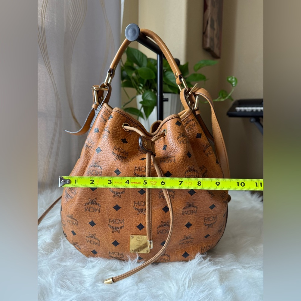 MCM Cognac 2way drawstring bucket bag - Picture 4 of 11
